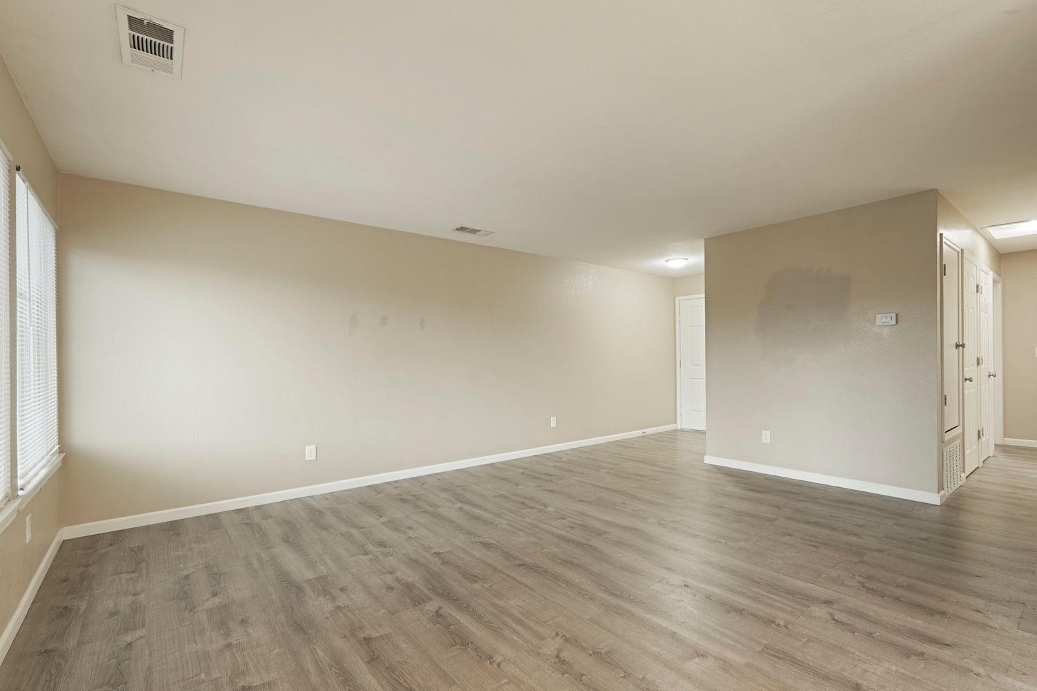 495 Cherry Ln #J, Manteca, CA 95337