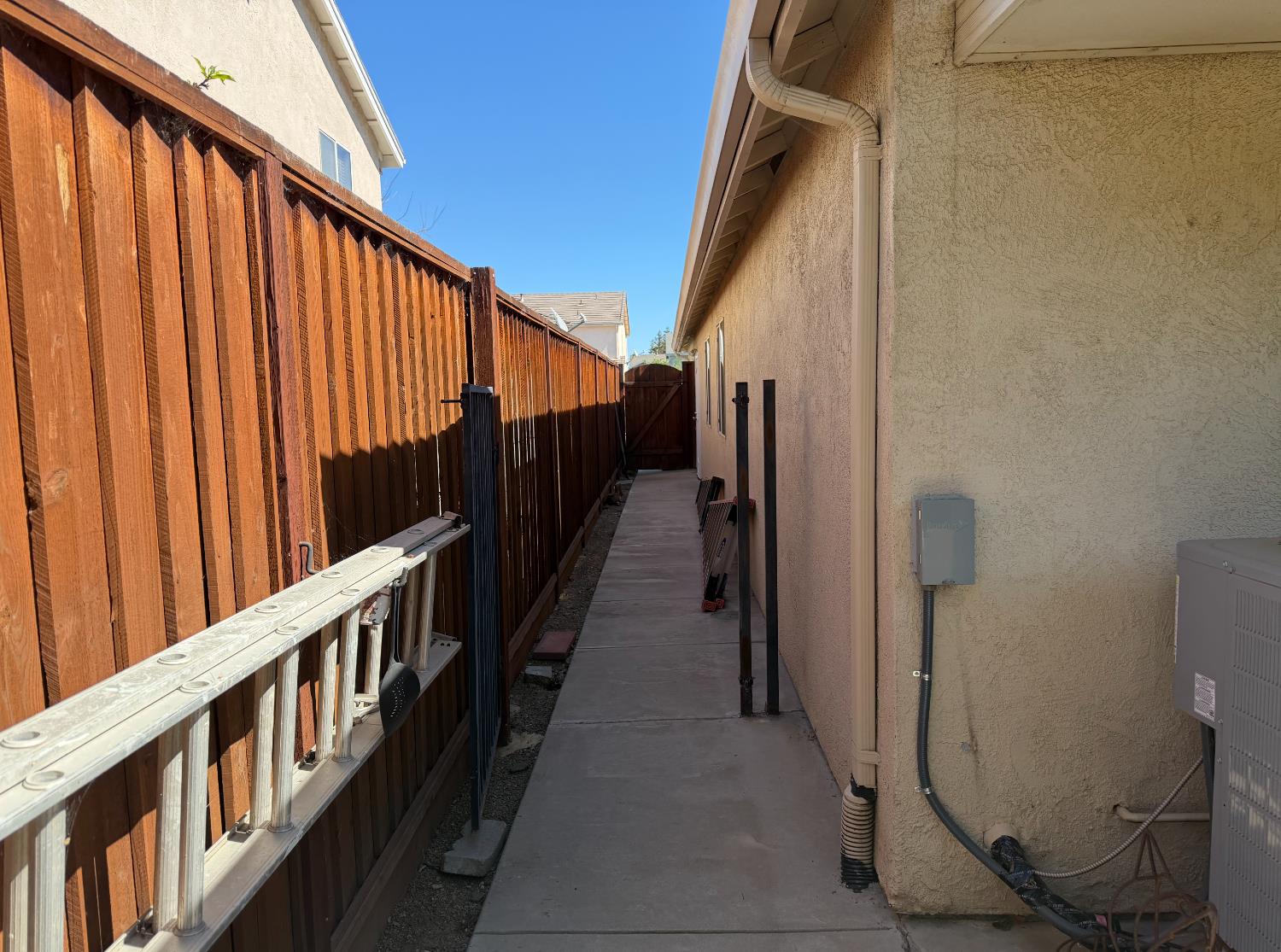 409 Osprey Dr, Patterson, CA 95363