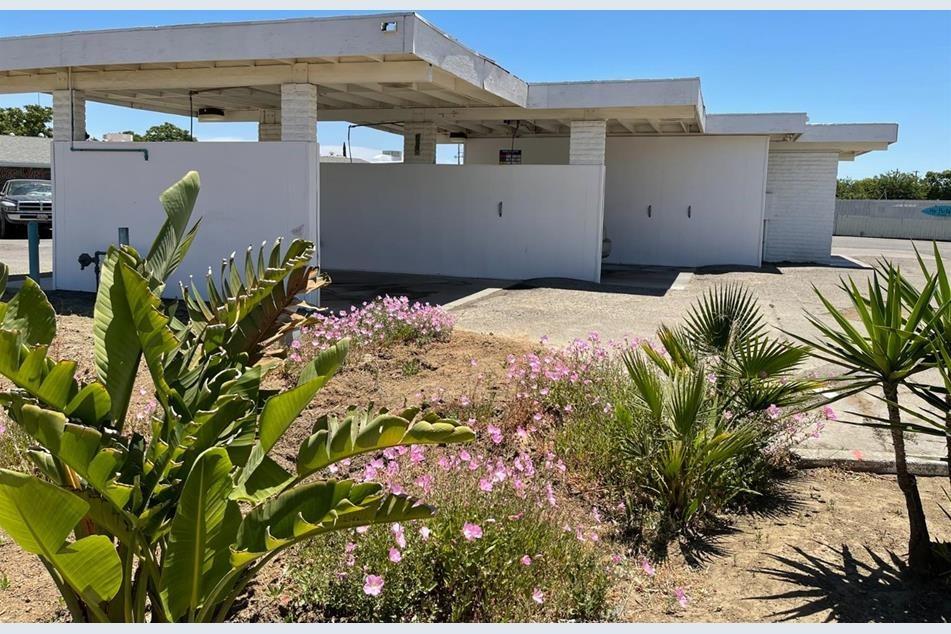 726 South Ave, Gustine, CA 95322