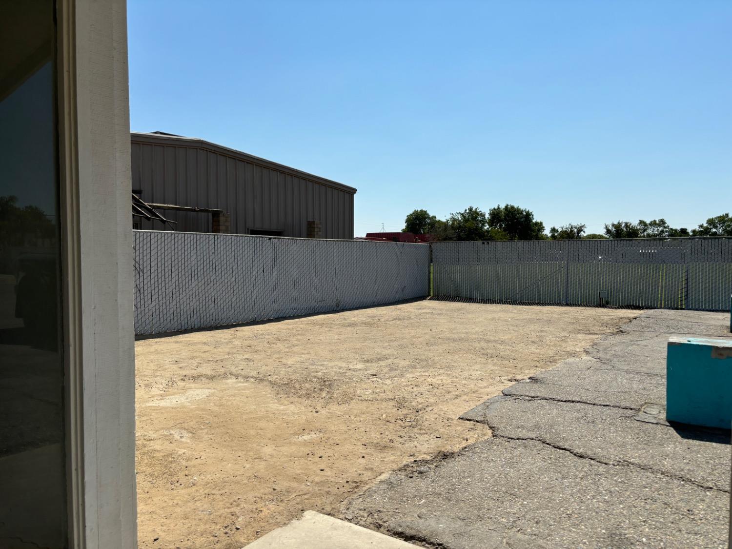 726 South Ave, Gustine, CA 95322