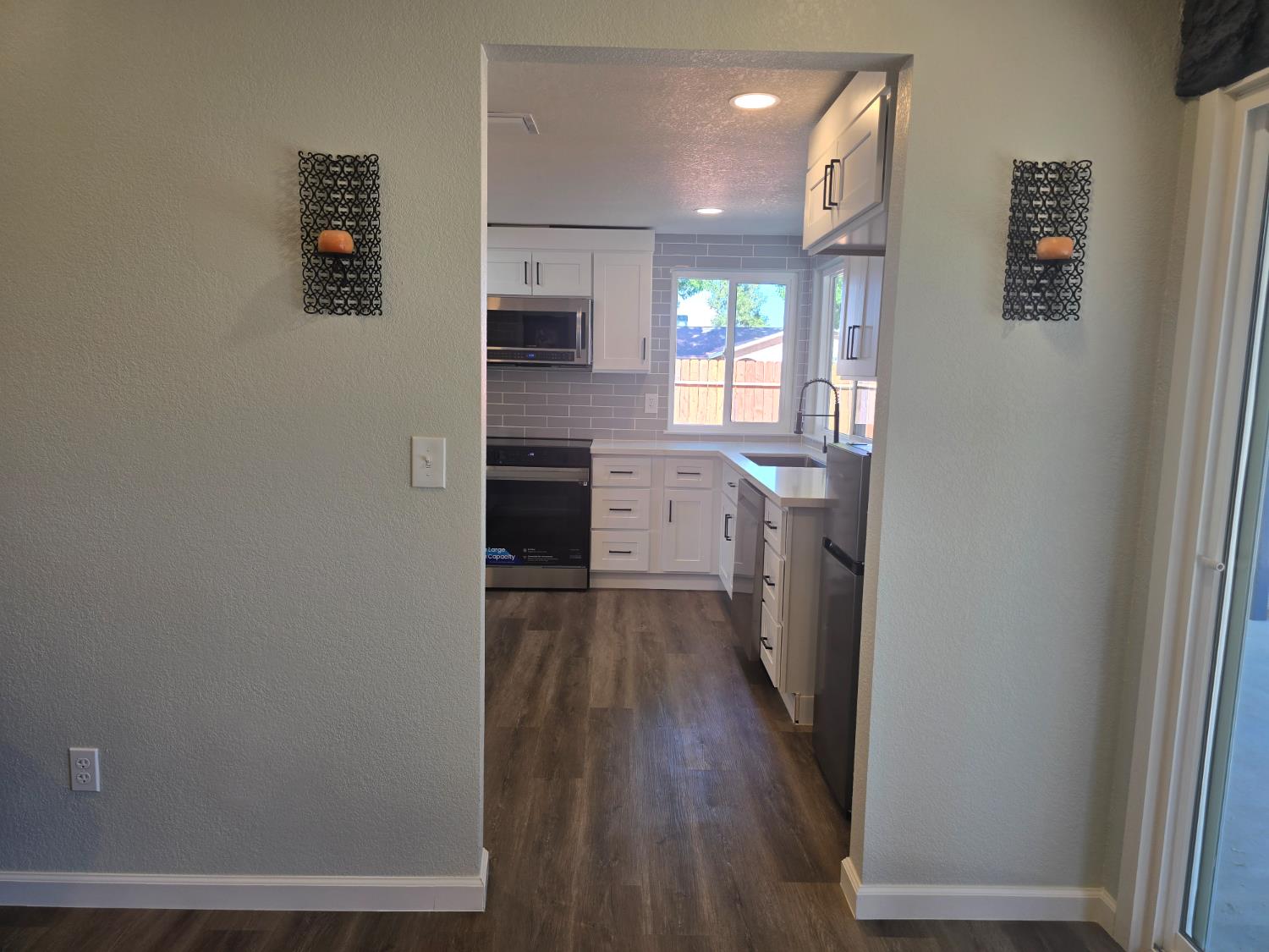 1500 Kirkland Ct, Modesto, CA 95356