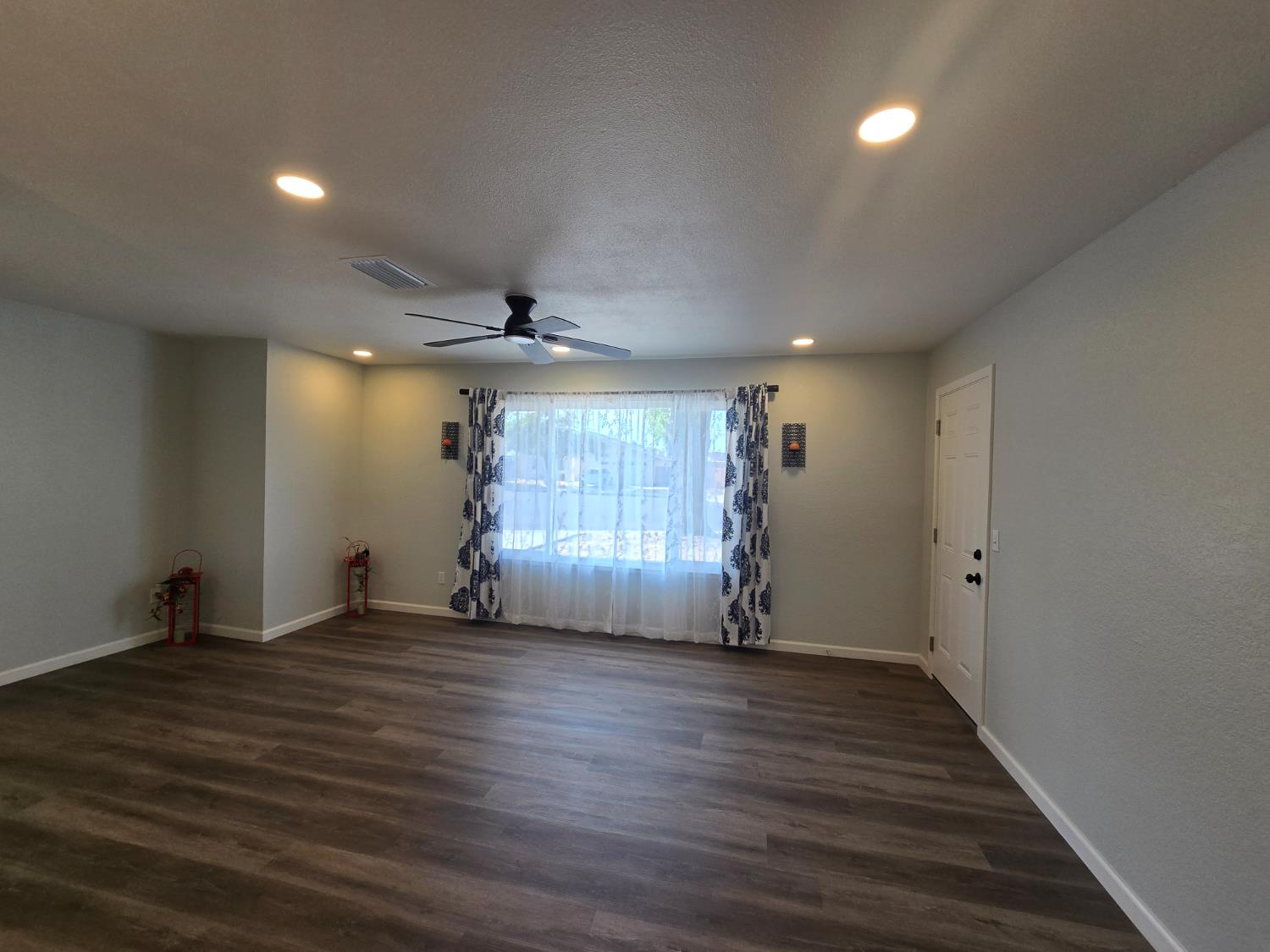 1500 Kirkland Ct, Modesto, CA 95356