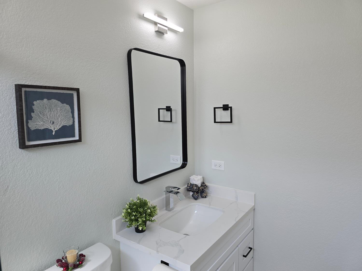 1500 Kirkland Ct, Modesto, CA 95356