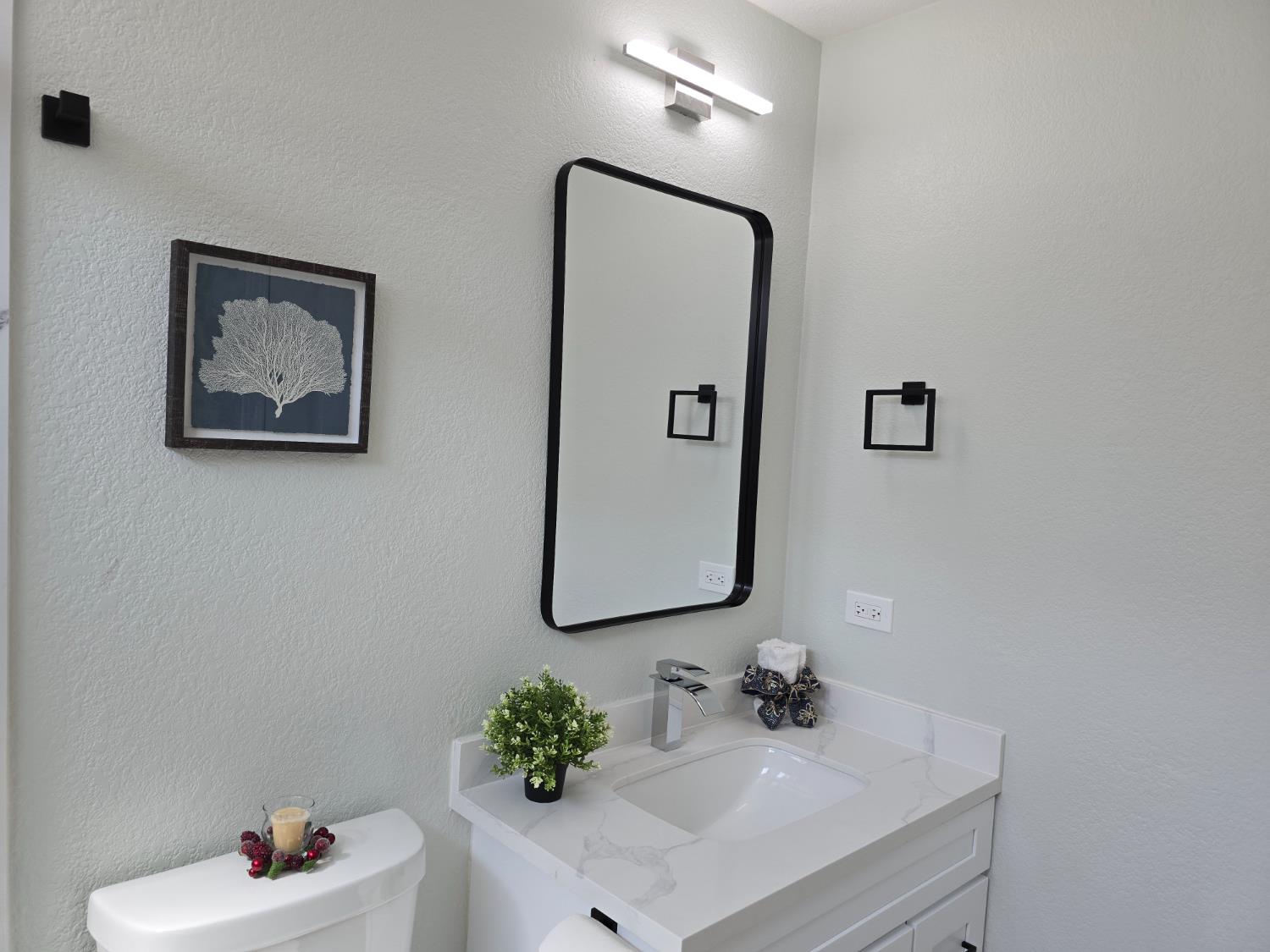 1500 Kirkland Ct, Modesto, CA 95356