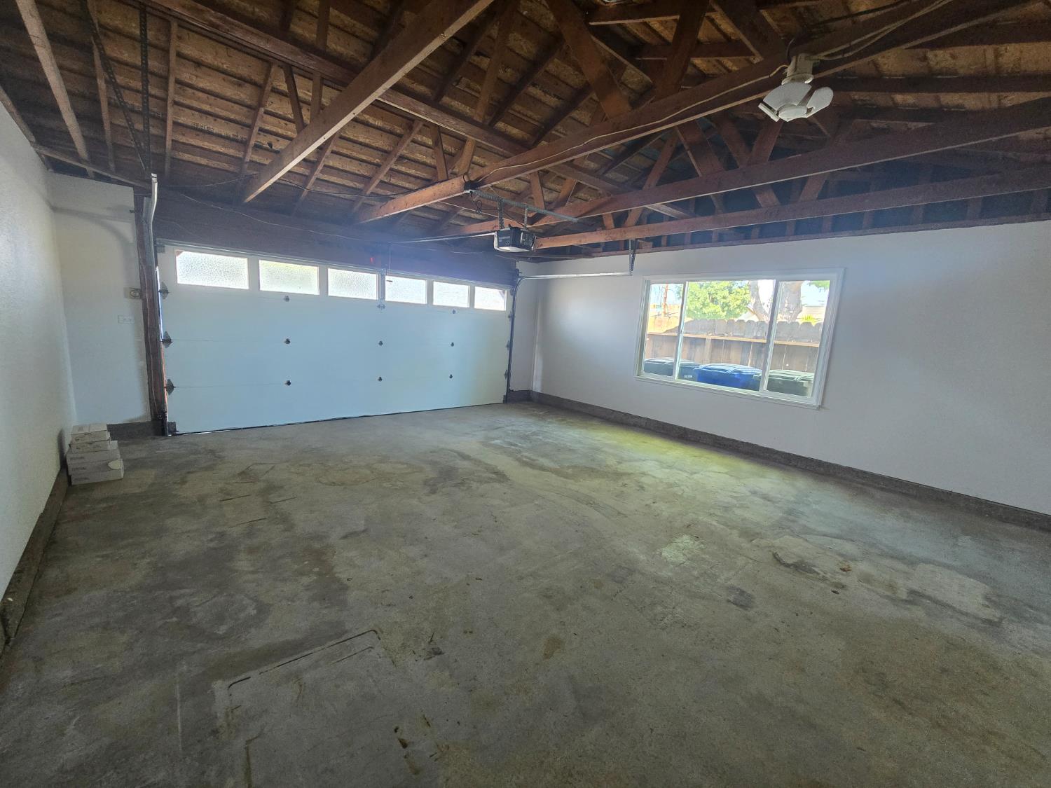 1500 Kirkland Ct, Modesto, CA 95356