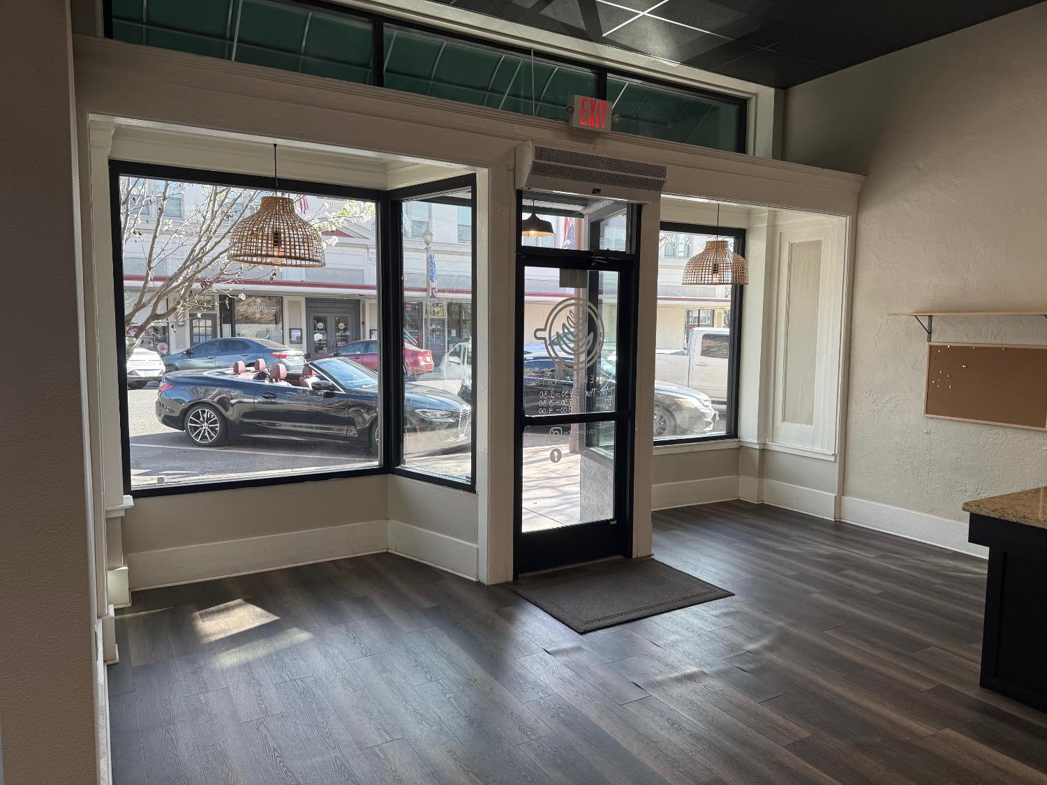 933 Fresno St, Newman, CA 95360