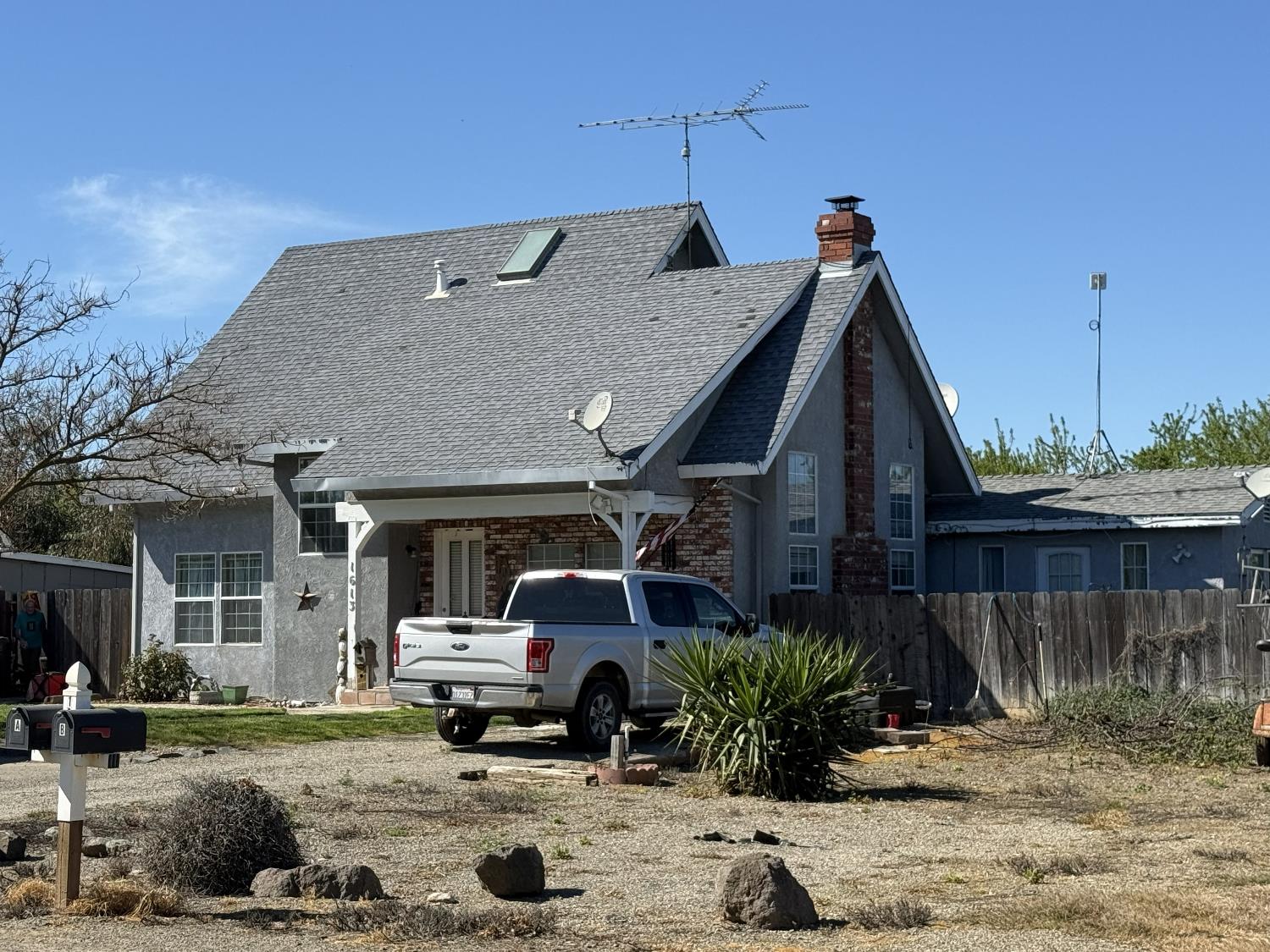 1613 Fig Ave, Patterson, CA 95363