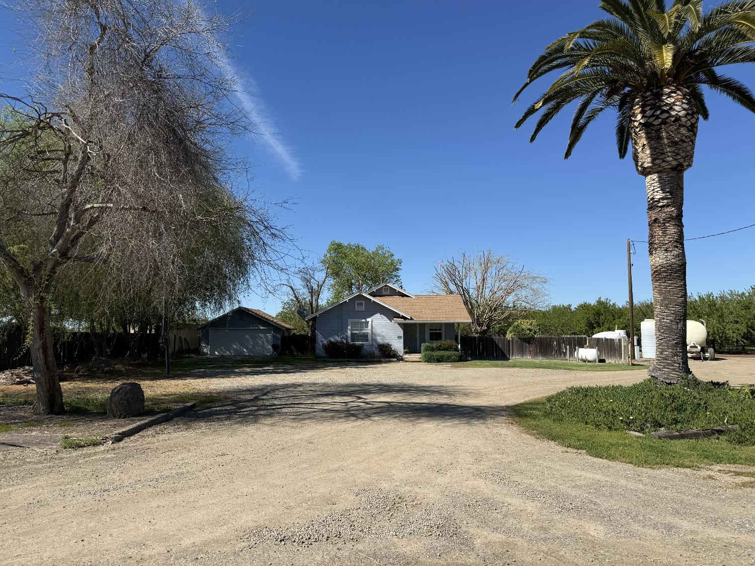 1613 Fig Ave, Patterson, CA 95363