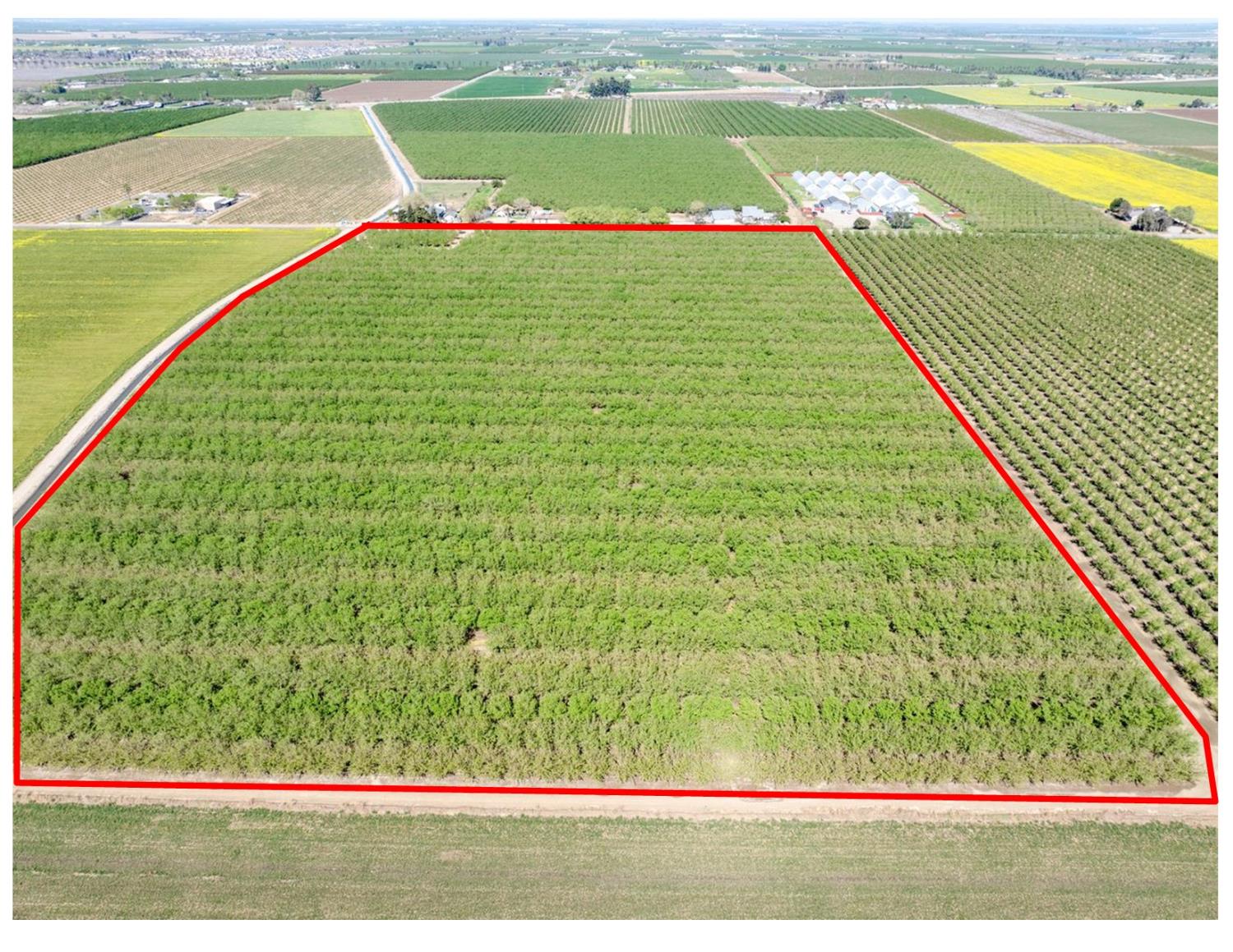 1613 Fig Ave, Patterson, CA 95363