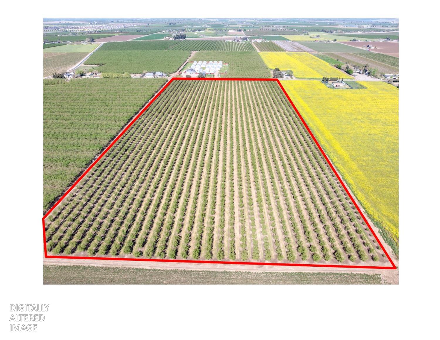 1613 Fig Ave, Patterson, CA 95363