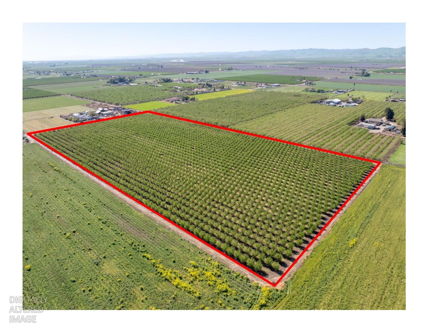 1613 Fig Ave, Patterson, CA 95363