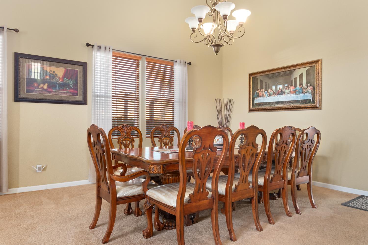 751 Banff Dr, Newman, CA 95360