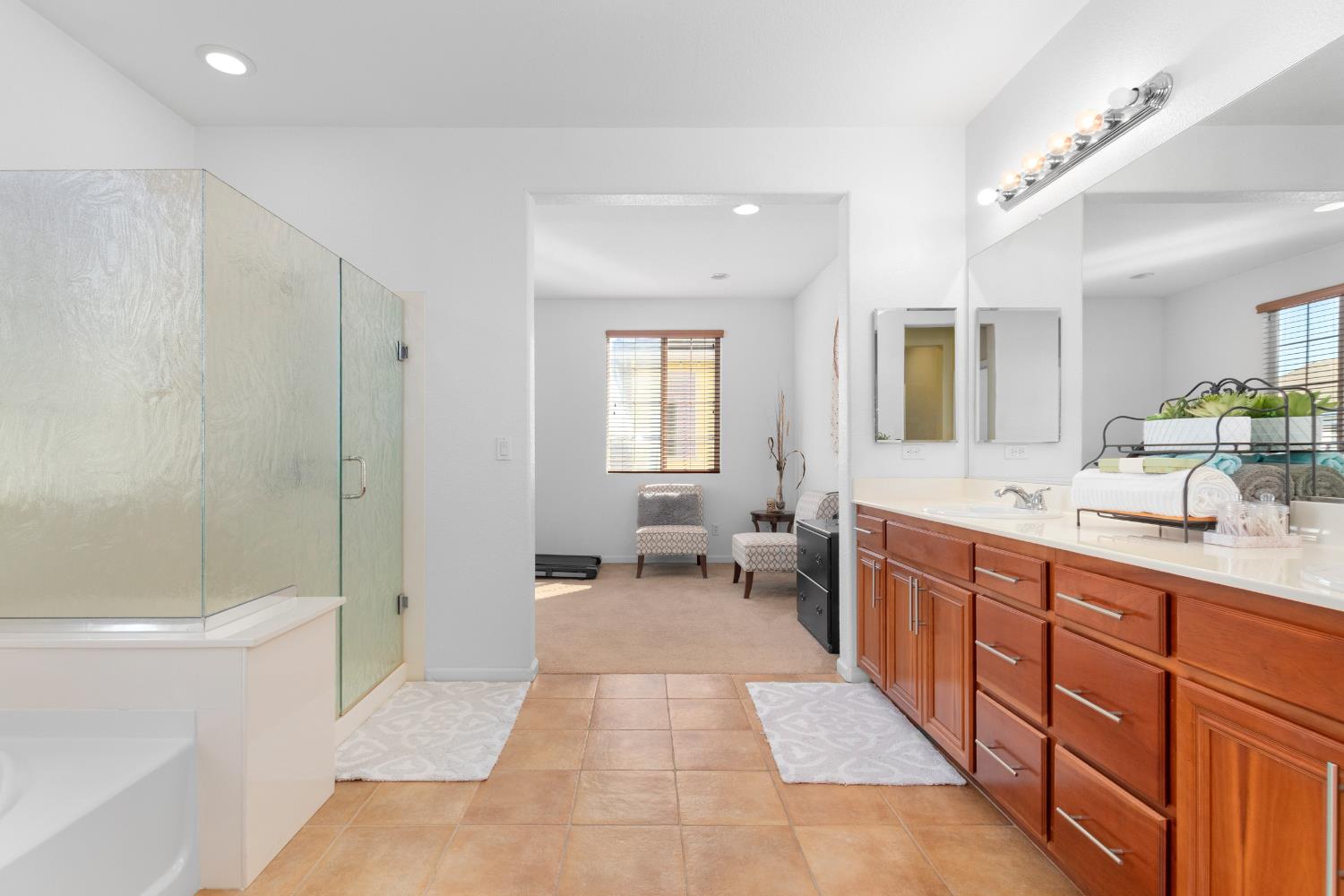 751 Banff Dr, Newman, CA 95360