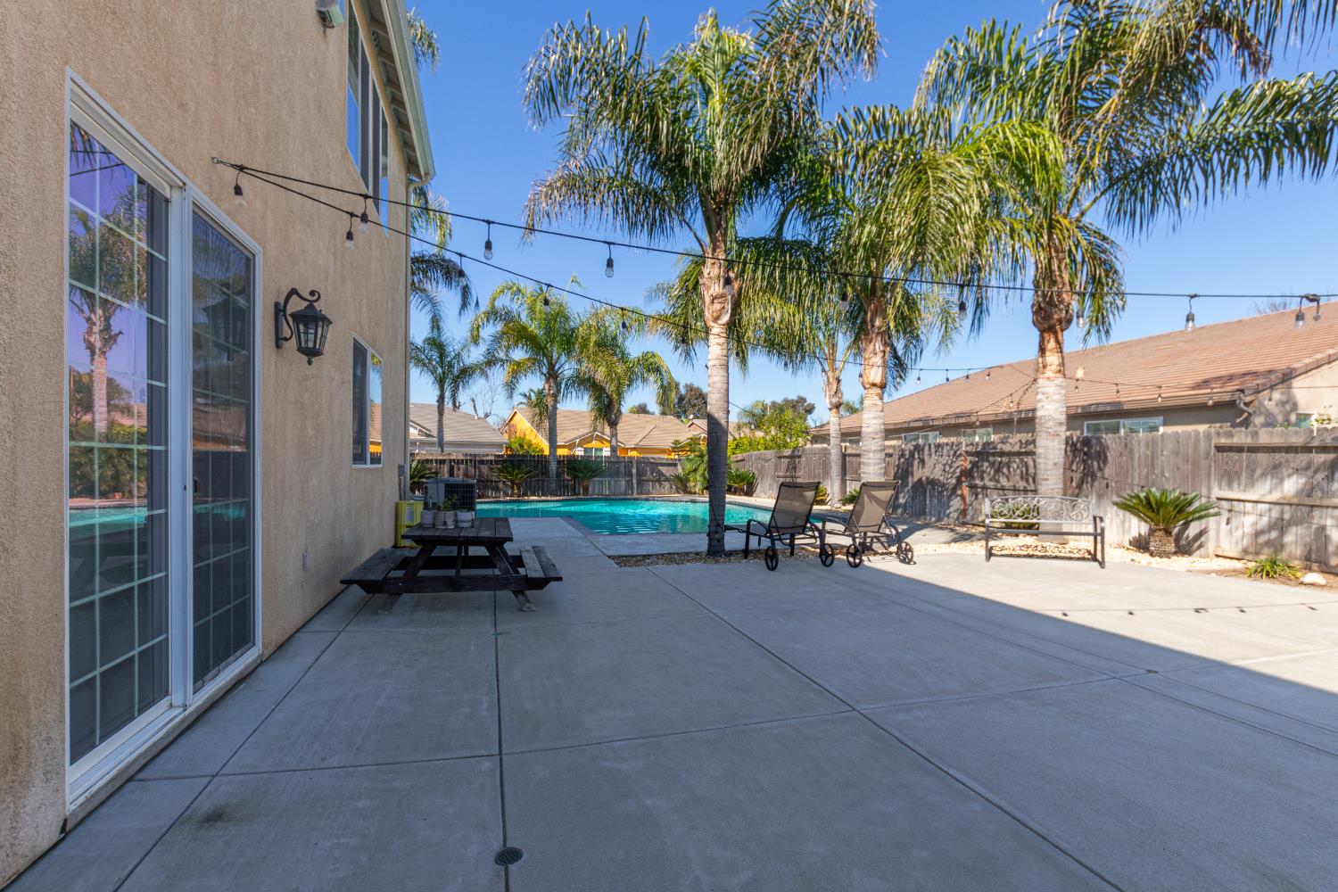 751 Banff Dr, Newman, CA 95360