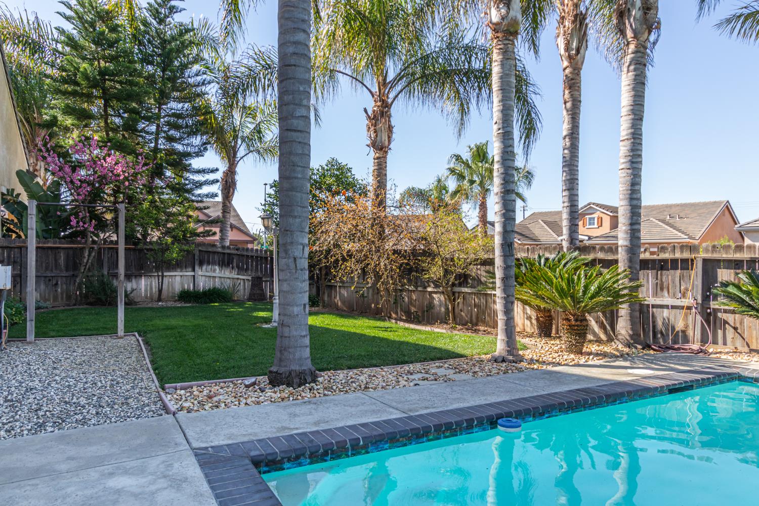 751 Banff Dr, Newman, CA 95360