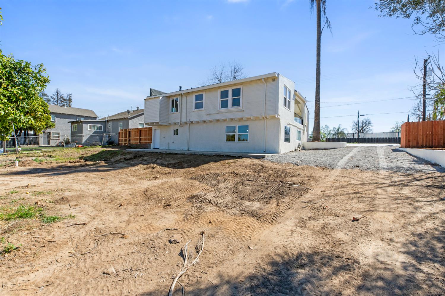 1821 River Rd, Modesto, CA 95351