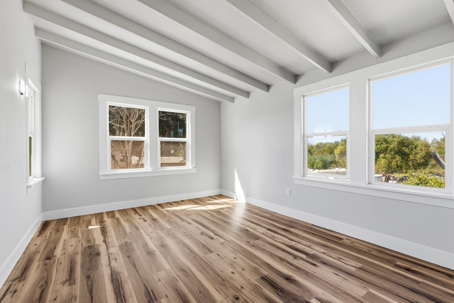 1821 River Rd, Modesto, CA 95351