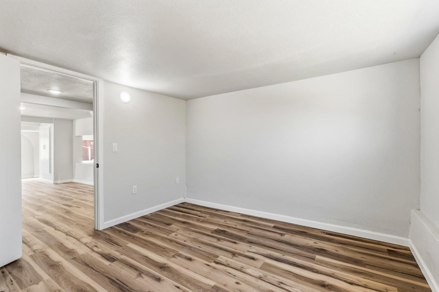 1821 River Rd, Modesto, CA 95351