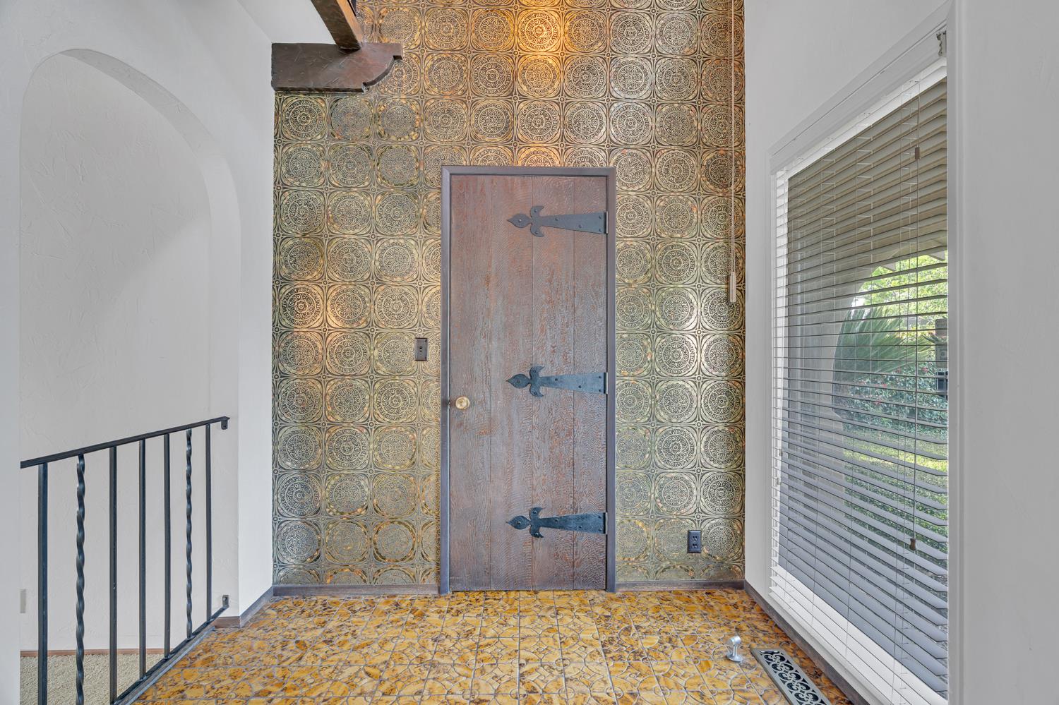 2506 Kenmore Ct, Modesto, CA 95355