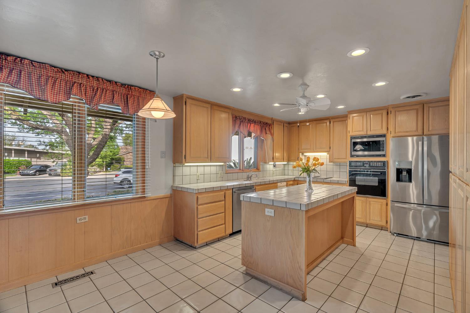 2506 Kenmore Ct, Modesto, CA 95355