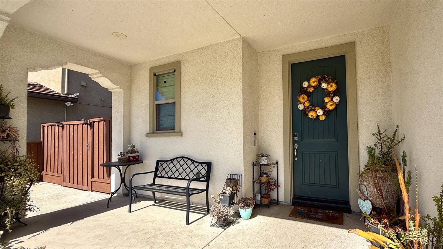 2767 Round Tree Way, Manteca, CA 95337