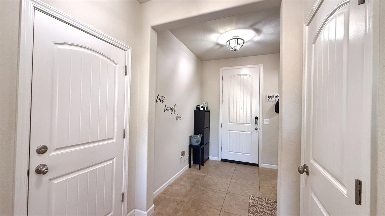 2767 Round Tree Way, Manteca, CA 95337