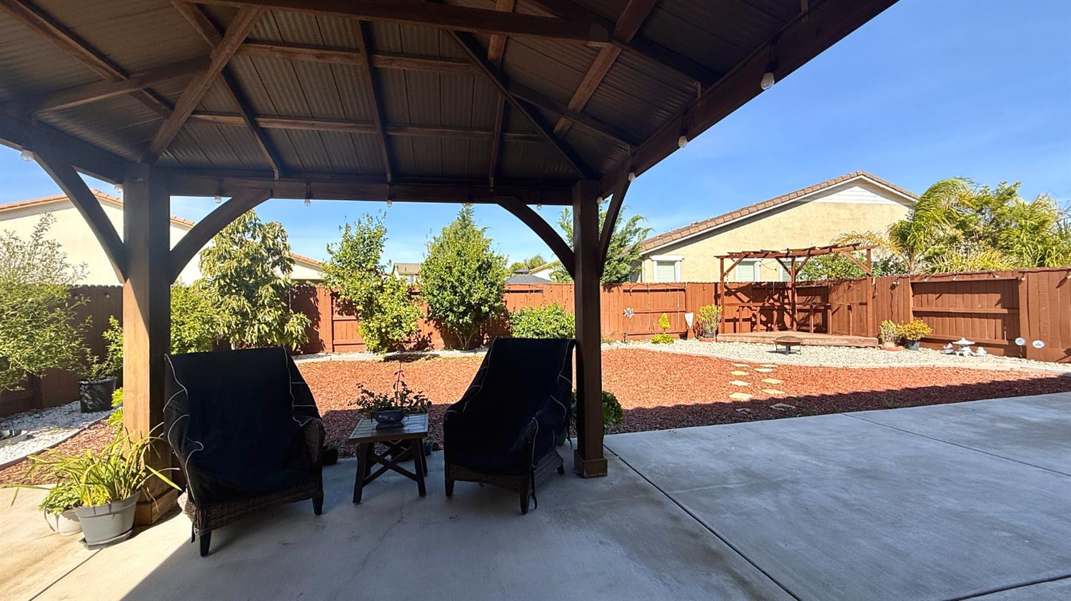 2767 Round Tree Way, Manteca, CA 95337