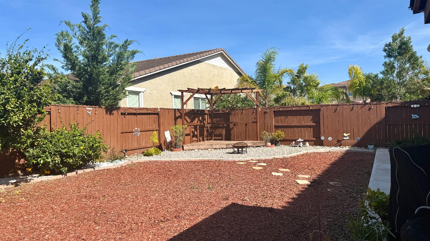 2767 Round Tree Way, Manteca, CA 95337