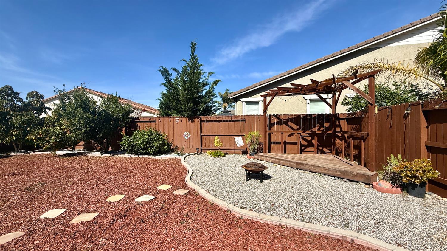 2767 Round Tree Way, Manteca, CA 95337