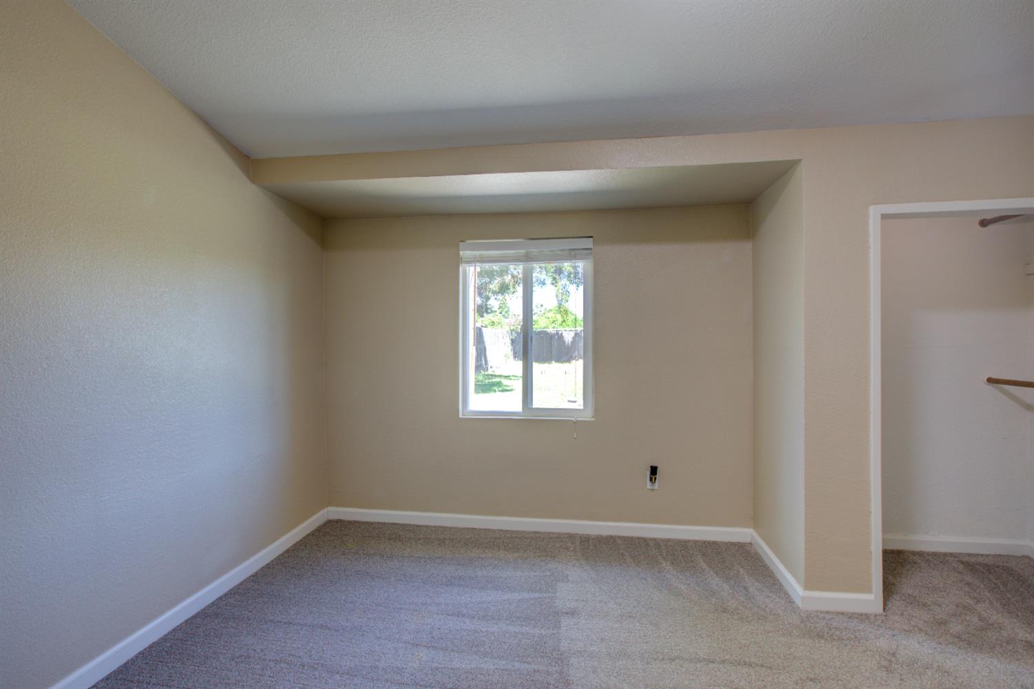 3735 Texas Ave, Riverbank, CA 95367