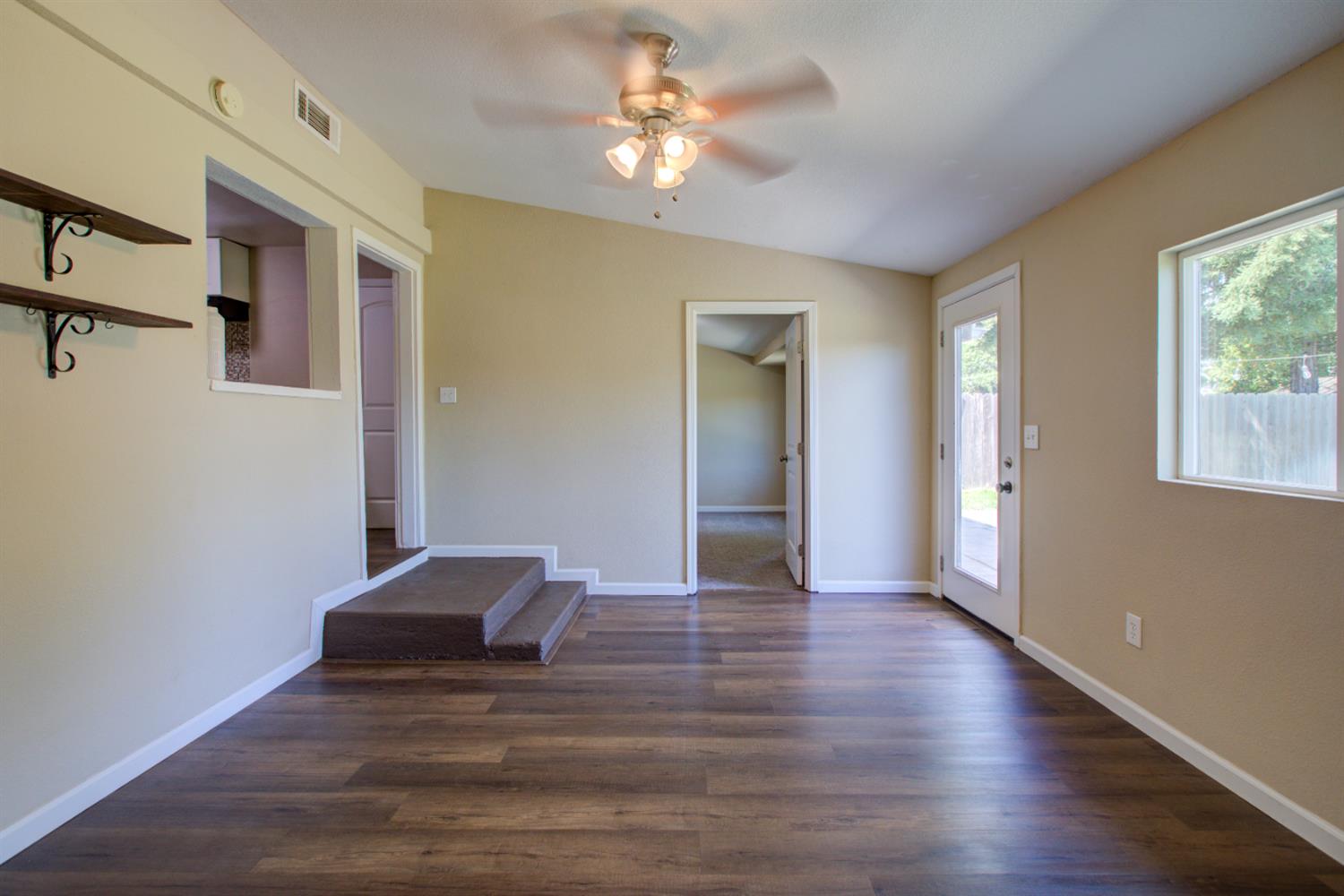 3735 Texas Ave, Riverbank, CA 95367