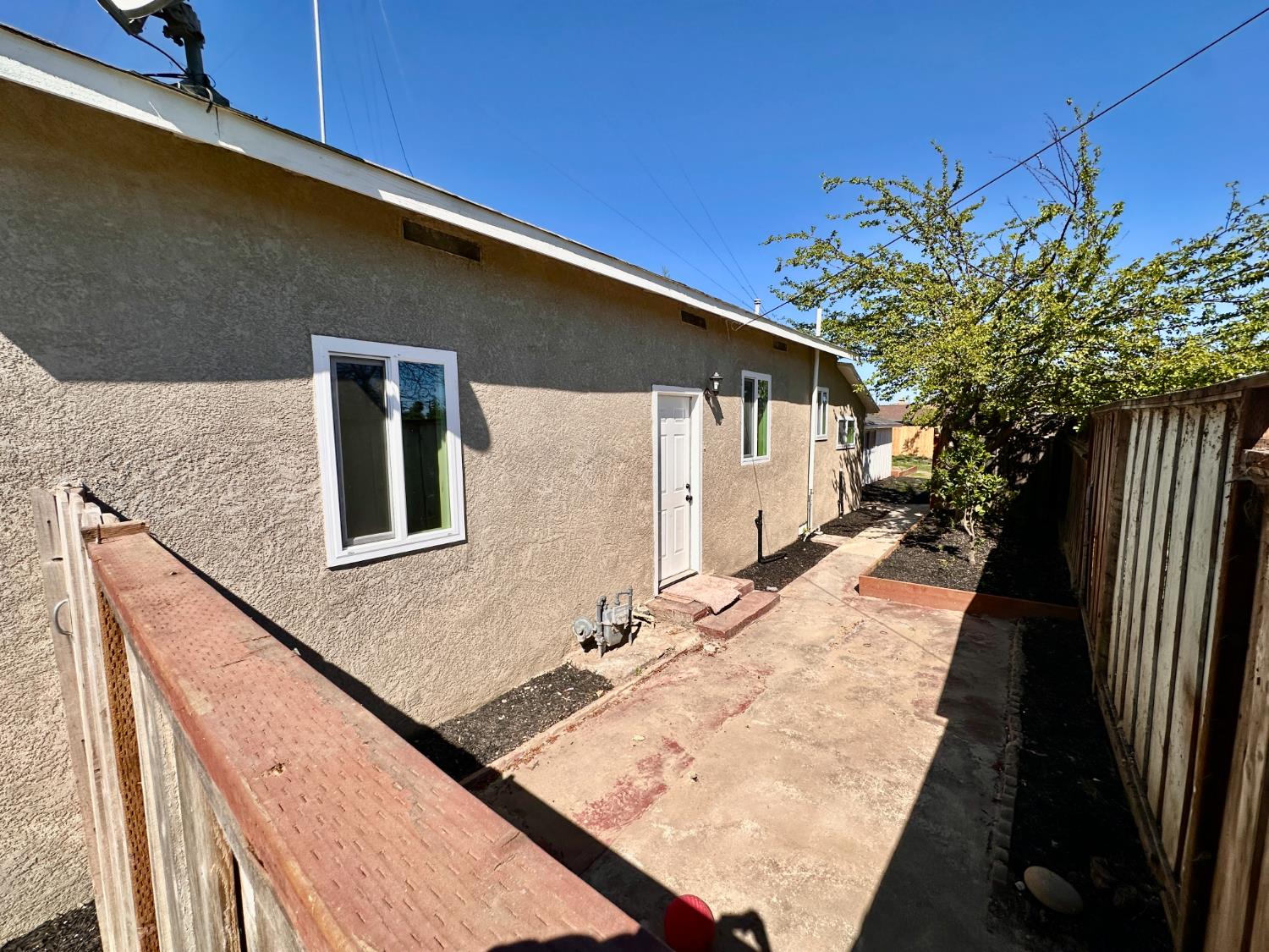 717 Parnell Ave, Turlock, CA 95380