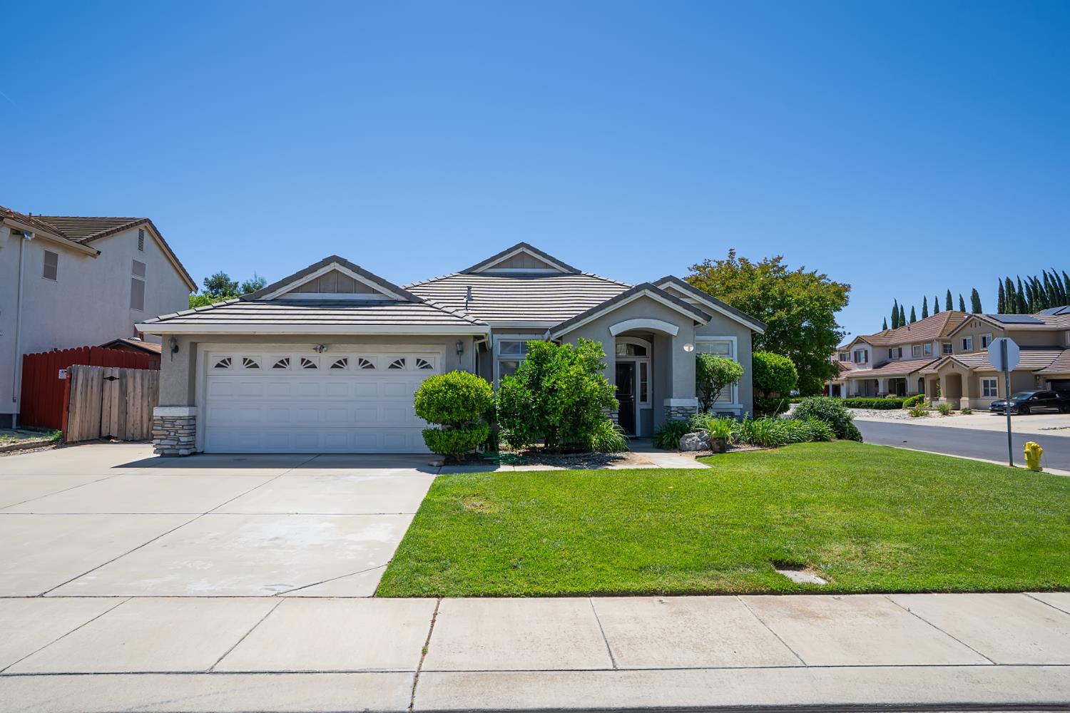 864 Grafton St, Manteca, CA 95337