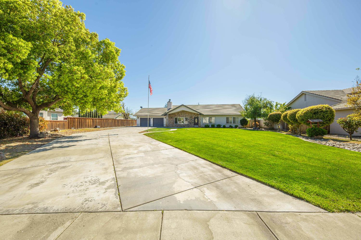10324 Rio Sombra Ct, Oakdale, CA 95361