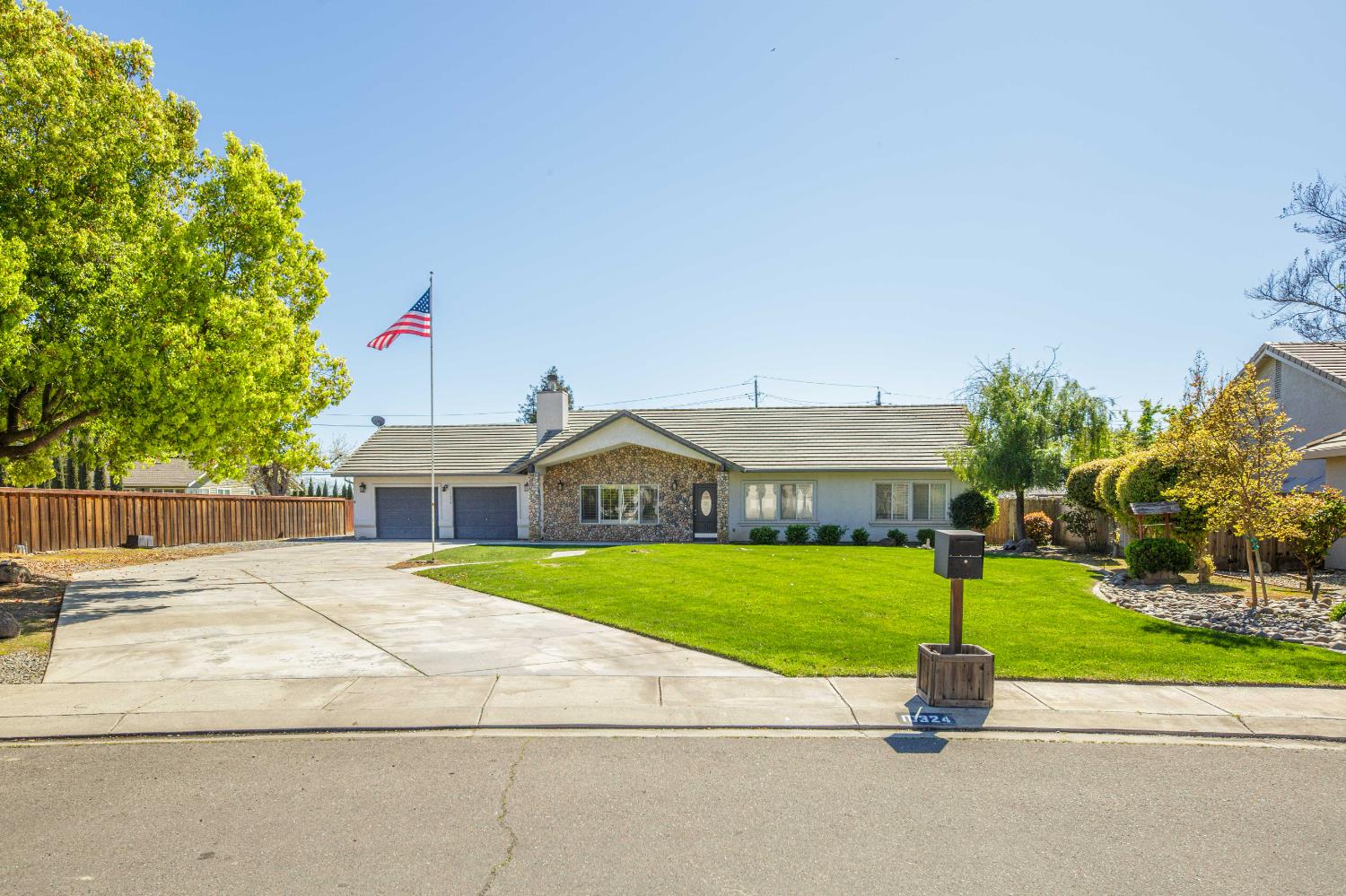 10324 Rio Sombra Ct, Oakdale, CA 95361