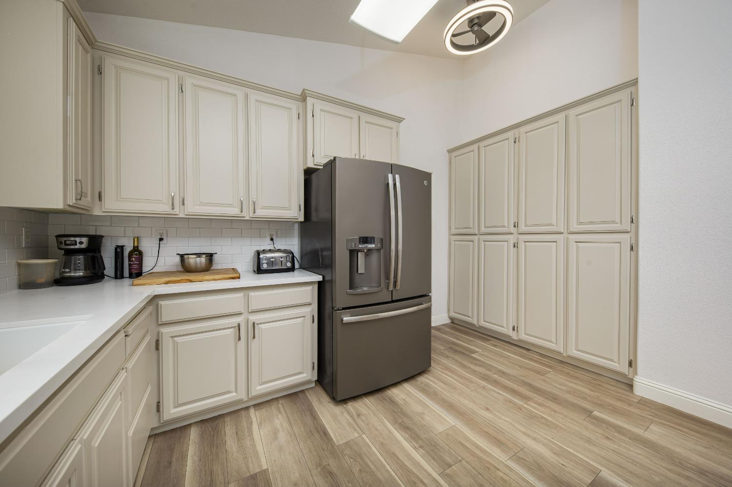 10324 Rio Sombra Ct, Oakdale, CA 95361