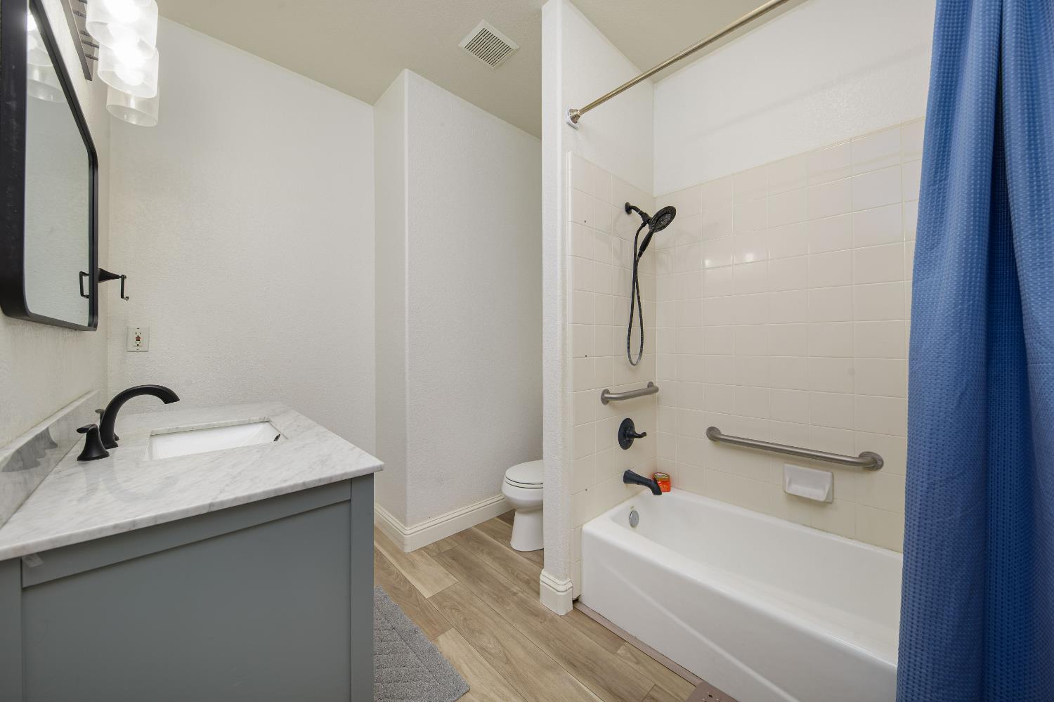 10324 Rio Sombra Ct, Oakdale, CA 95361