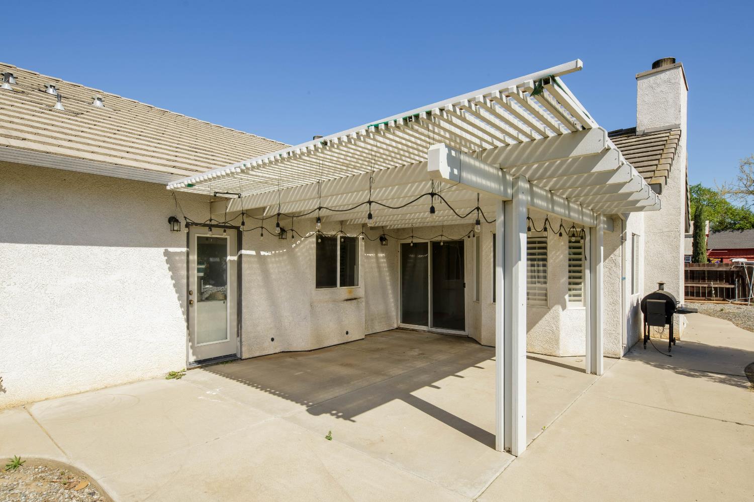 10324 Rio Sombra Ct, Oakdale, CA 95361