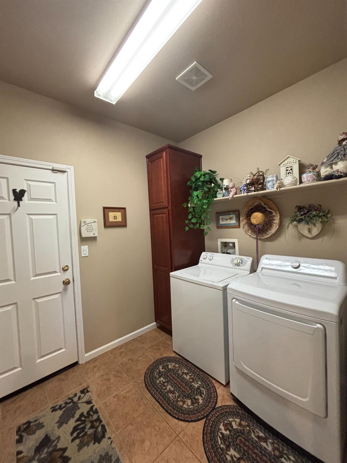 182 Bridlewood Ln, Copperopolis, CA 95228