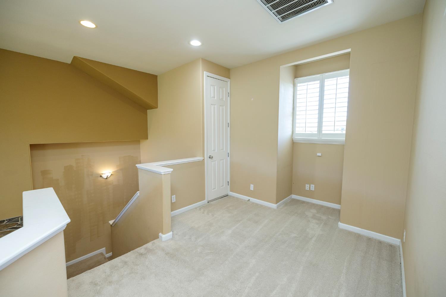 2300 Oak Creek Dr, Copperopolis, CA 95228