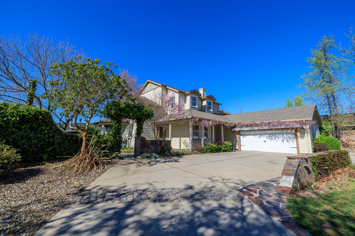 2300 Oak Creek Dr, Copperopolis, CA 95228