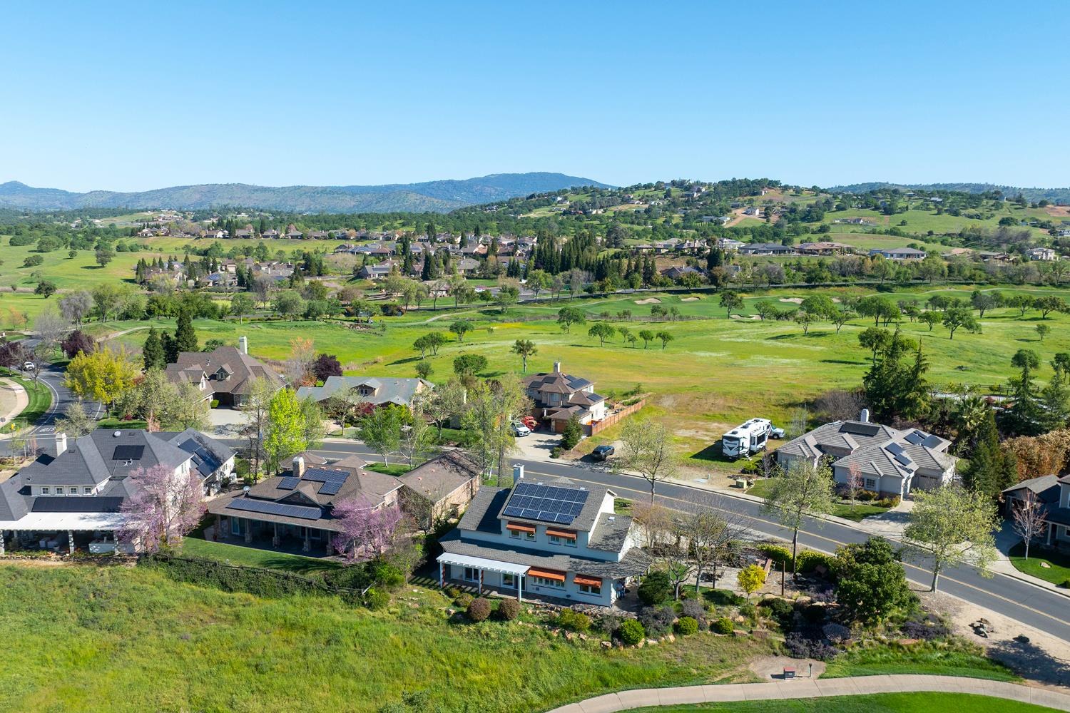 2300 Oak Creek Dr, Copperopolis, CA 95228