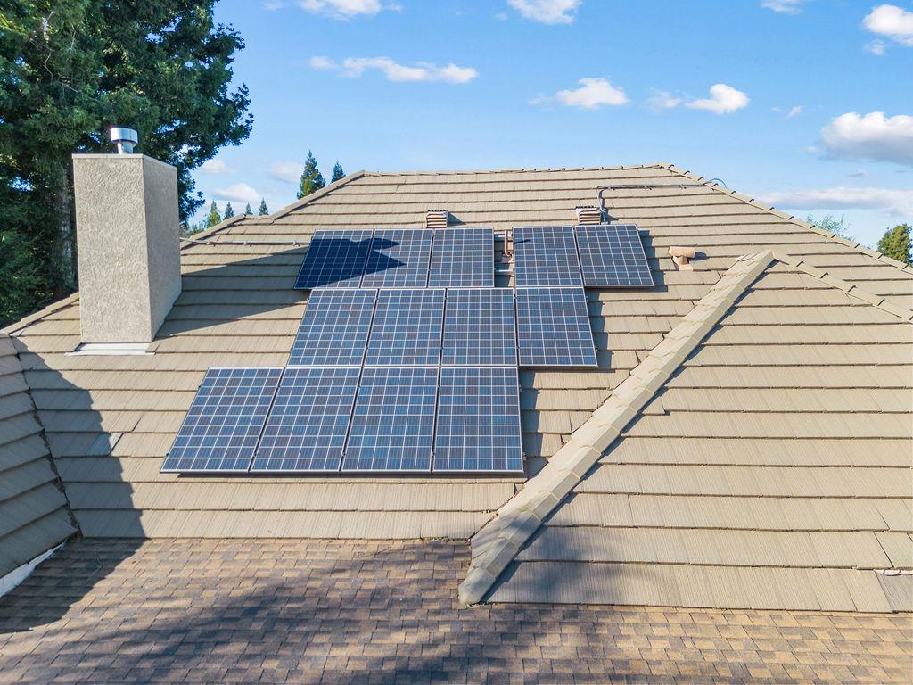 10528 Rio Sombra Dr, Oakdale, CA 95361