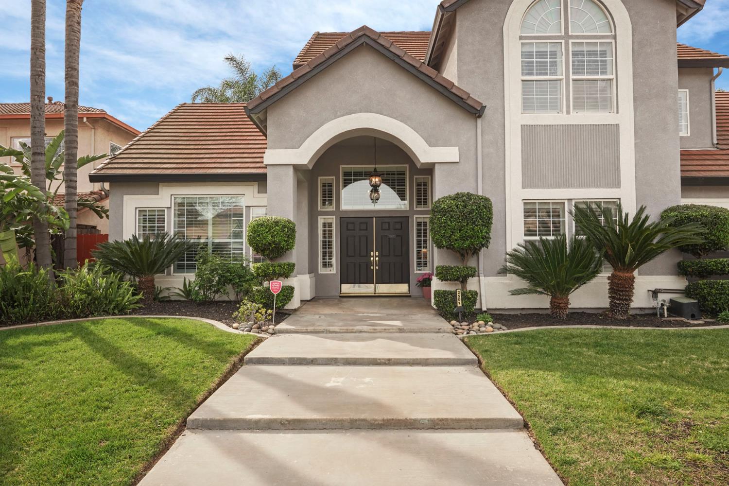 2501 Leonatus Ave, Modesto, CA 95355