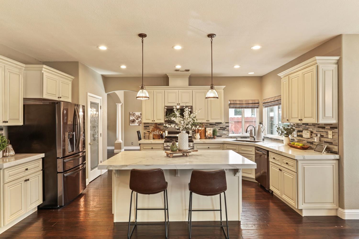 2501 Leonatus Ave, Modesto, CA 95355