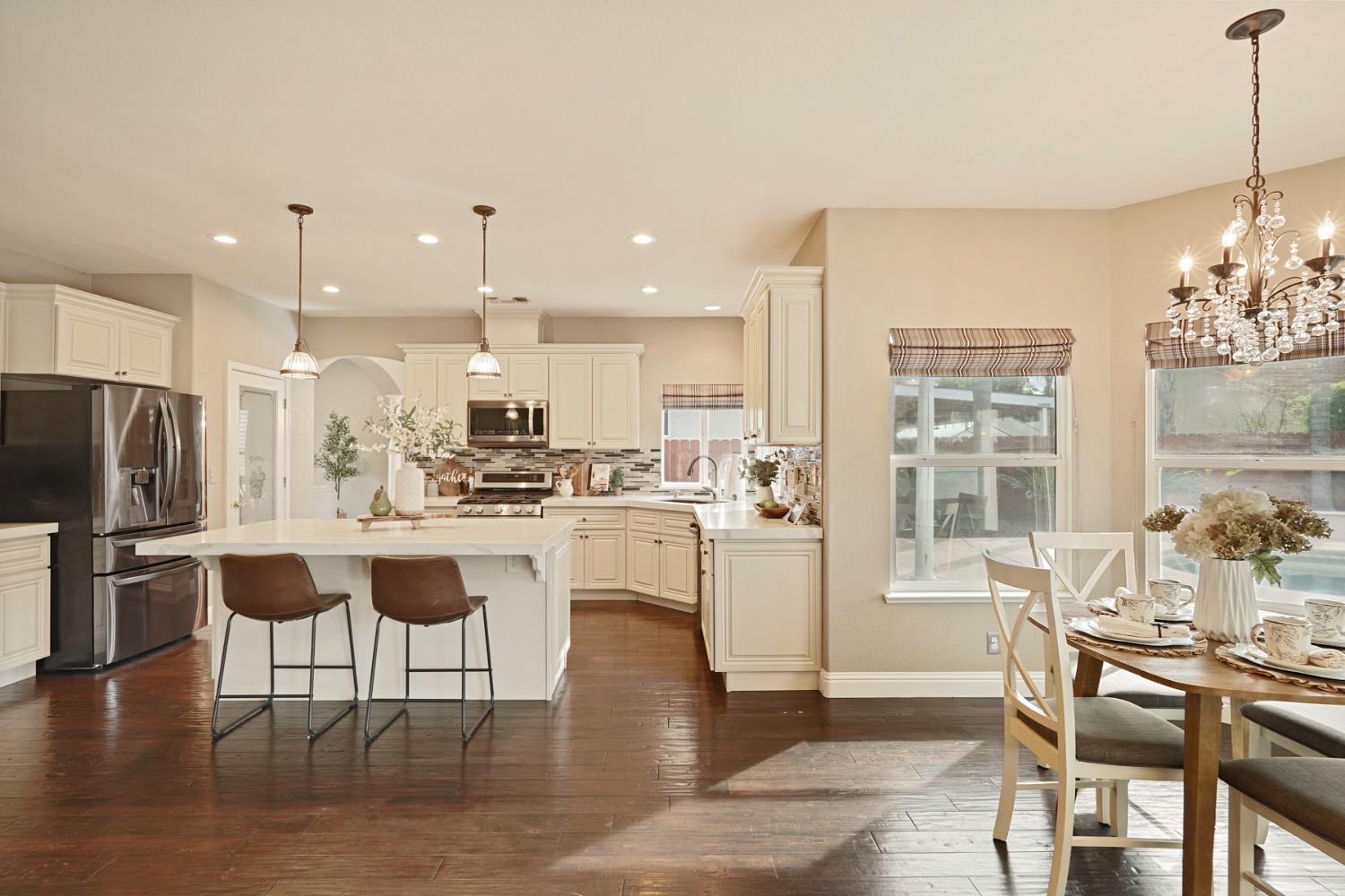 2501 Leonatus Ave, Modesto, CA 95355