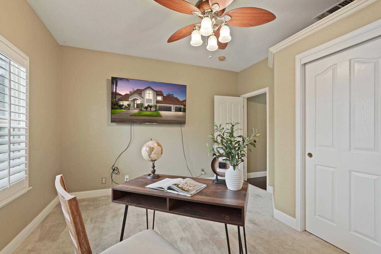 2501 Leonatus Ave, Modesto, CA 95355