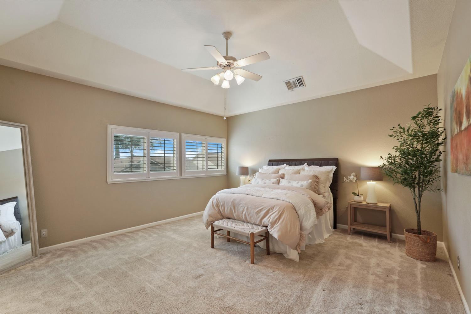 2501 Leonatus Ave, Modesto, CA 95355