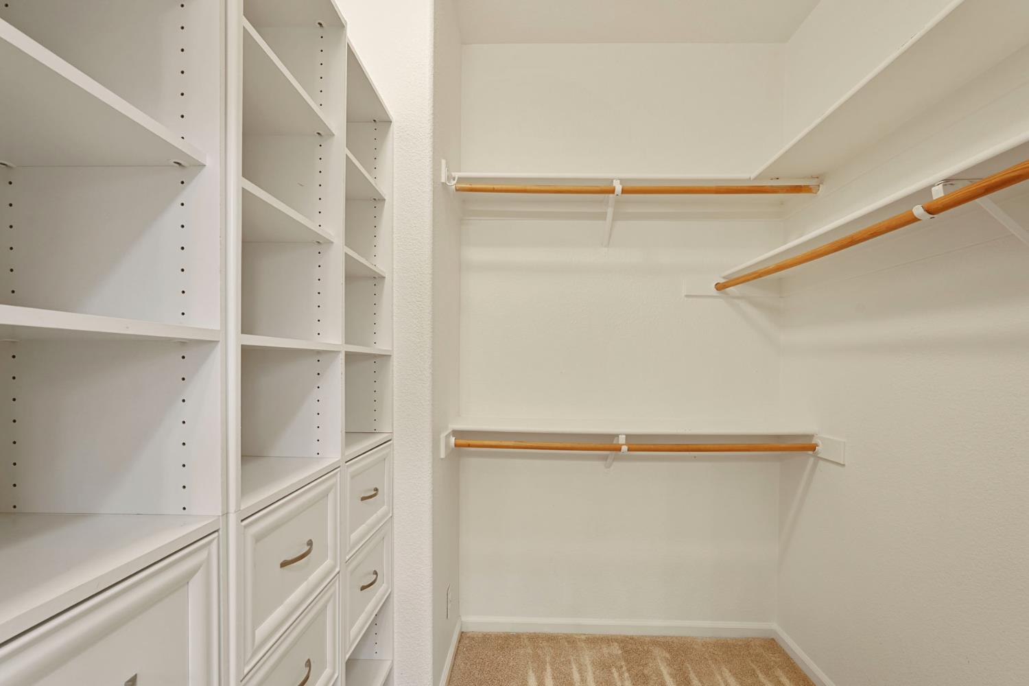 2501 Leonatus Ave, Modesto, CA 95355