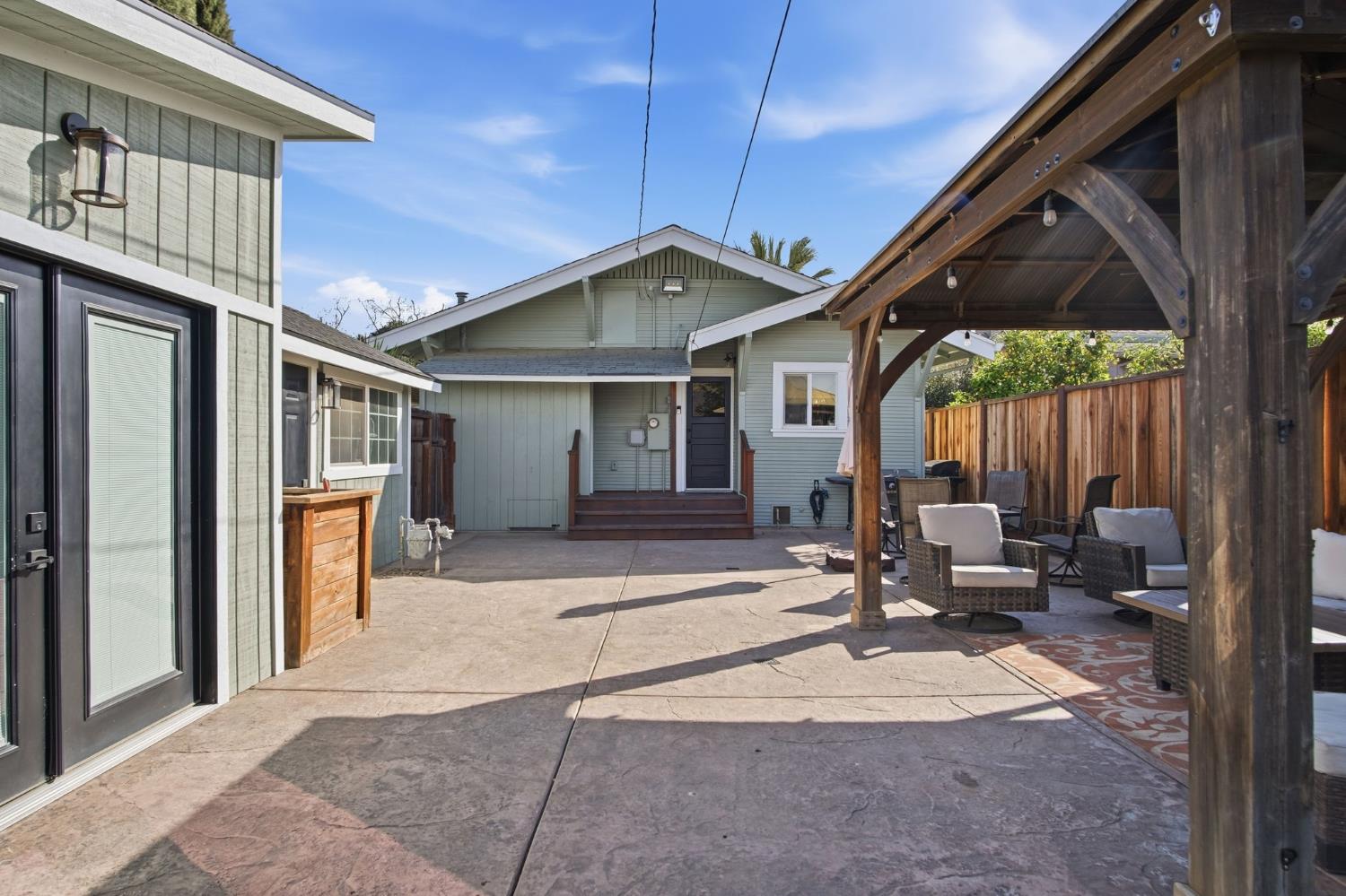 1029 Main St, Newman, CA 95360